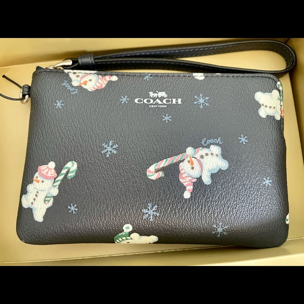 LIMITED EDITION COACH SNOWMAN & CHARMS GIFT SET ! - Picture 6 of 10